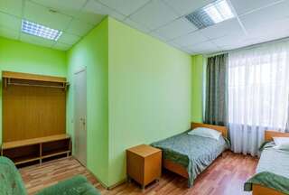 Гостиница Большой Урал Екатеринбург Двухместный номер с 2 отдельными кроватями и собственной ванной комнатой-3